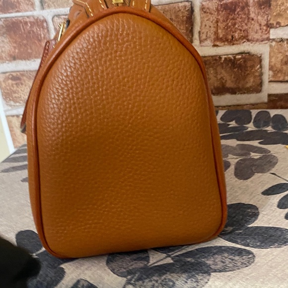 Dooney & Bourke Brown Leather Rowan satchel - Picture 4 of 6